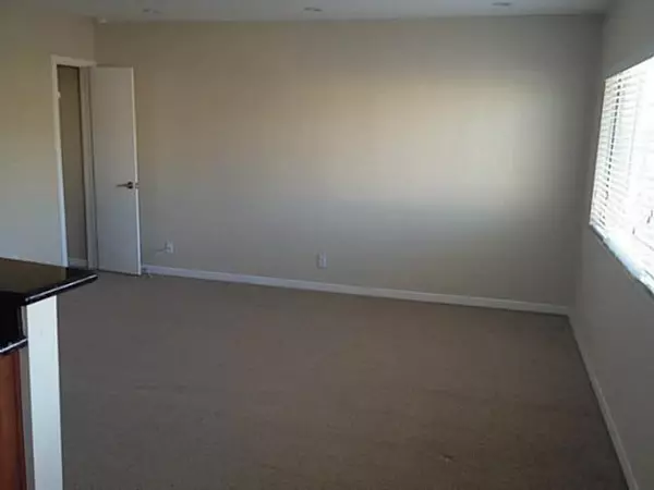 San Diego, CA 92103,3907 Georgia Street #26