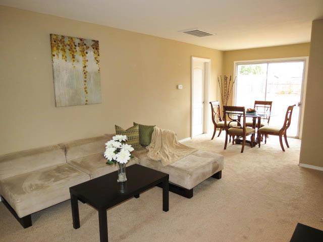 San Diego, CA 92117,3234 Moccasin Avenue
