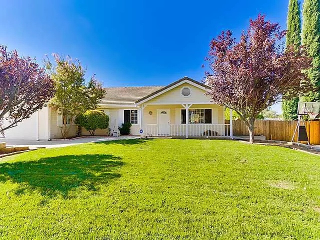 24821 Abalar Way, Ramona, CA 92065