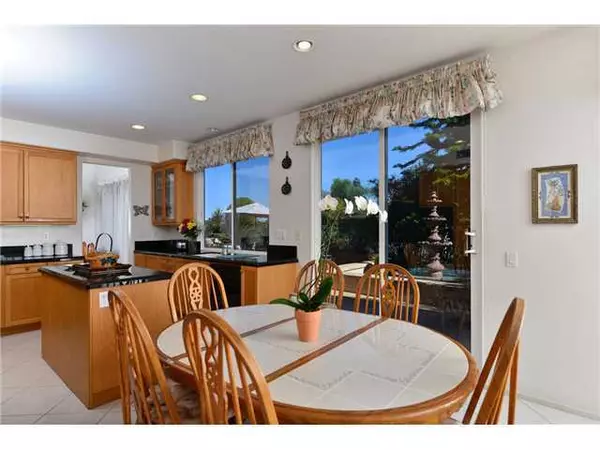 La Jolla, CA 92037,6097 Bradenhall Row