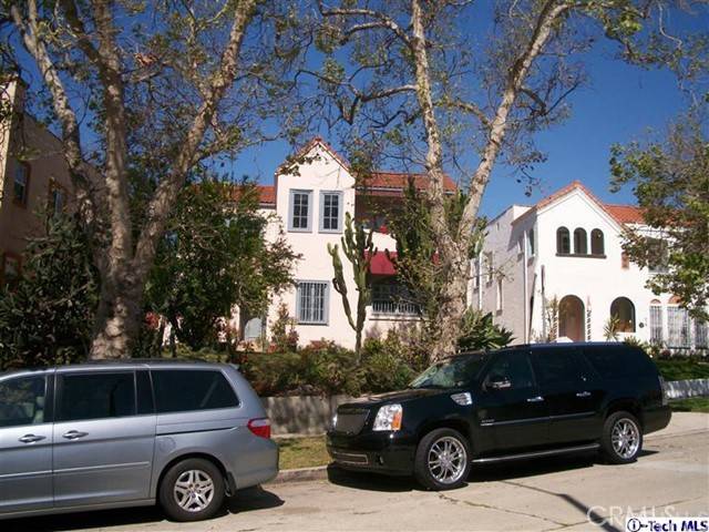 Los Angeles, CA 90019,1069 S Mansfield