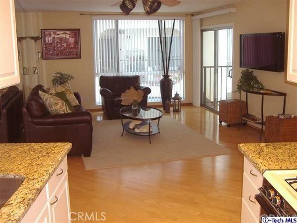 Redondo Beach, CA 90277,565 Esplanade #302