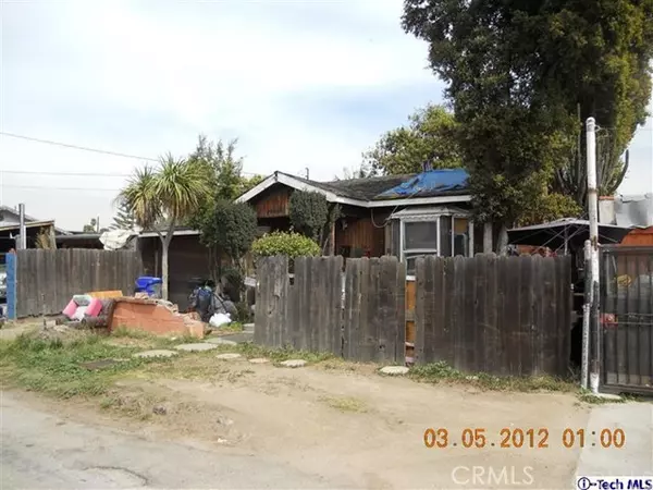 Inglewood, CA 90304,10216 Larch