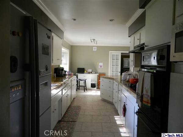 La Crescenta, CA 91214,3321 Reta ST