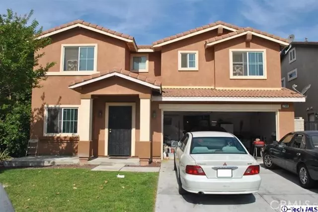 Fontana, CA 92336,7188 Plum Tree PL