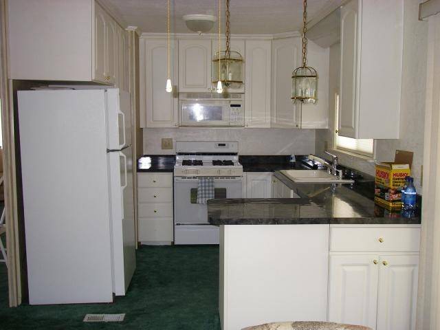 Escondido, CA 92027,211 N Citrus #272