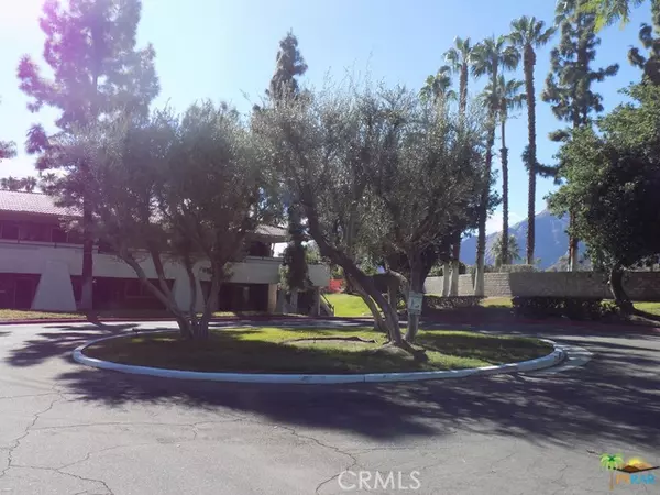 Palm Springs, CA 92262,2857 N LOS FELICES RD #101