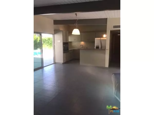 Palm Springs, CA 92264,562 S BEDFORD DR