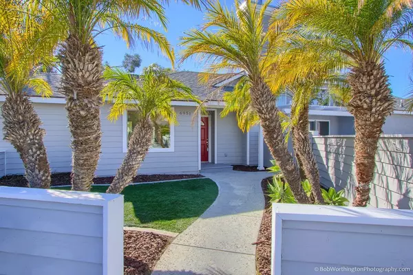 Carlsbad, CA 92011,6951 Quiet Cove Dr