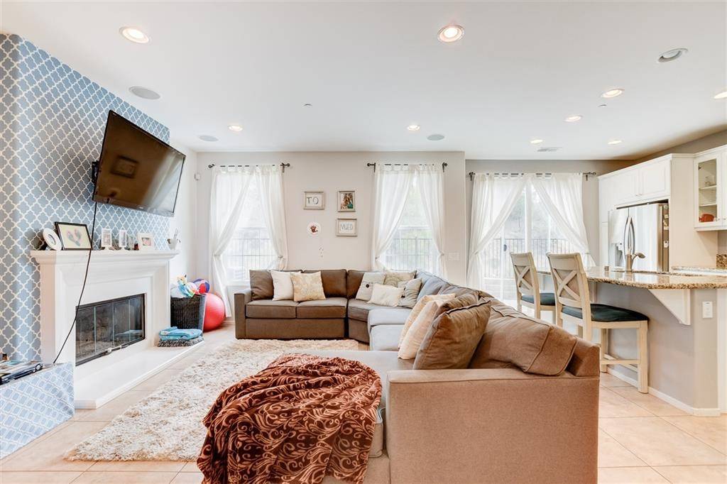 11340 Copperleaf Ln, San Diego, CA 92124