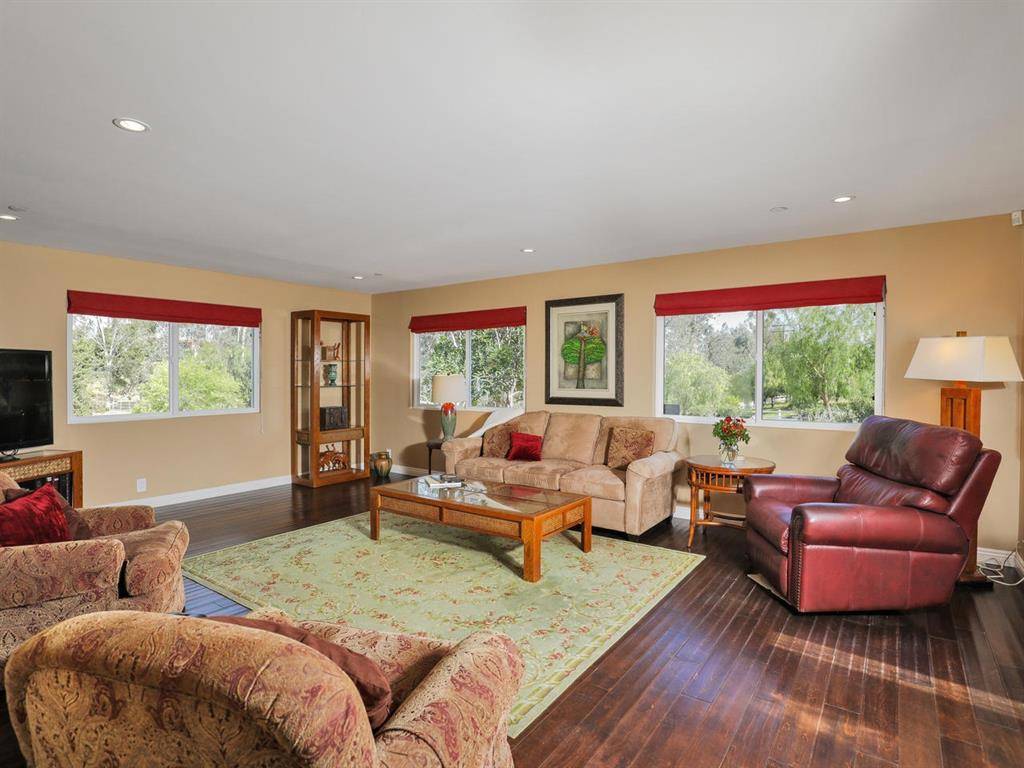 Fallbrook, CA 92028,4225 Linda Vista Dr