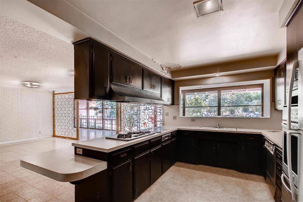San Marcos, CA 92078,1752 Via Allondra