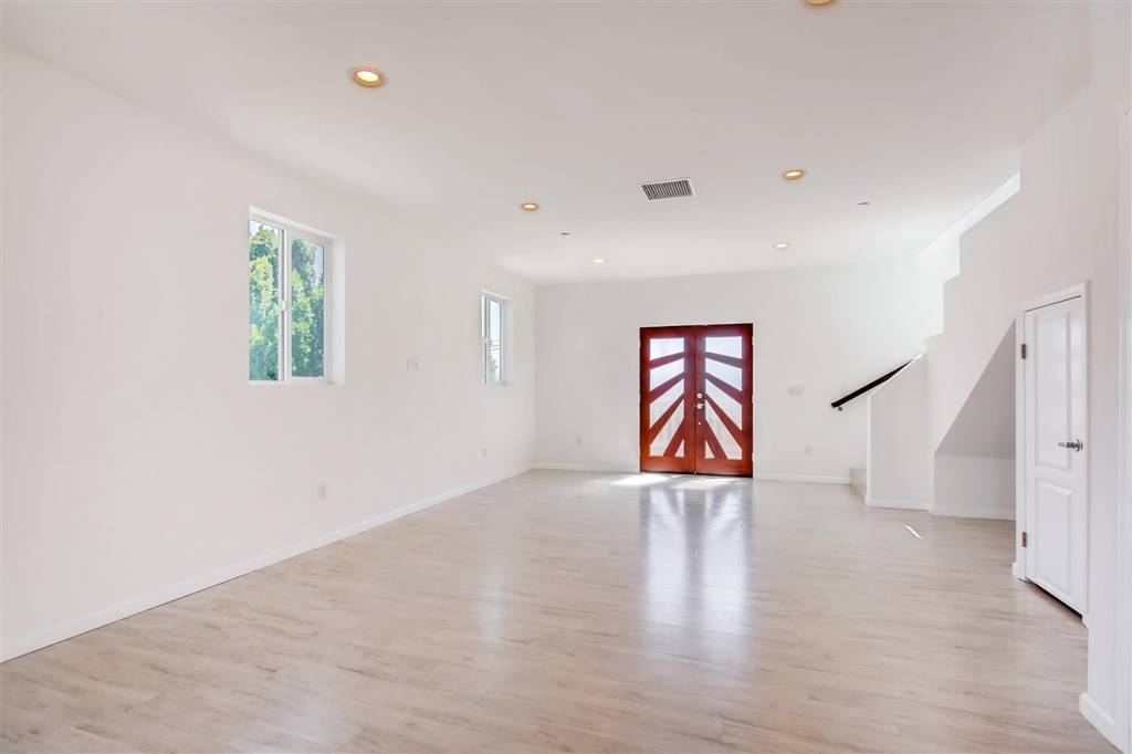 Spring Valley, CA 91977,1324 Cuyamaca