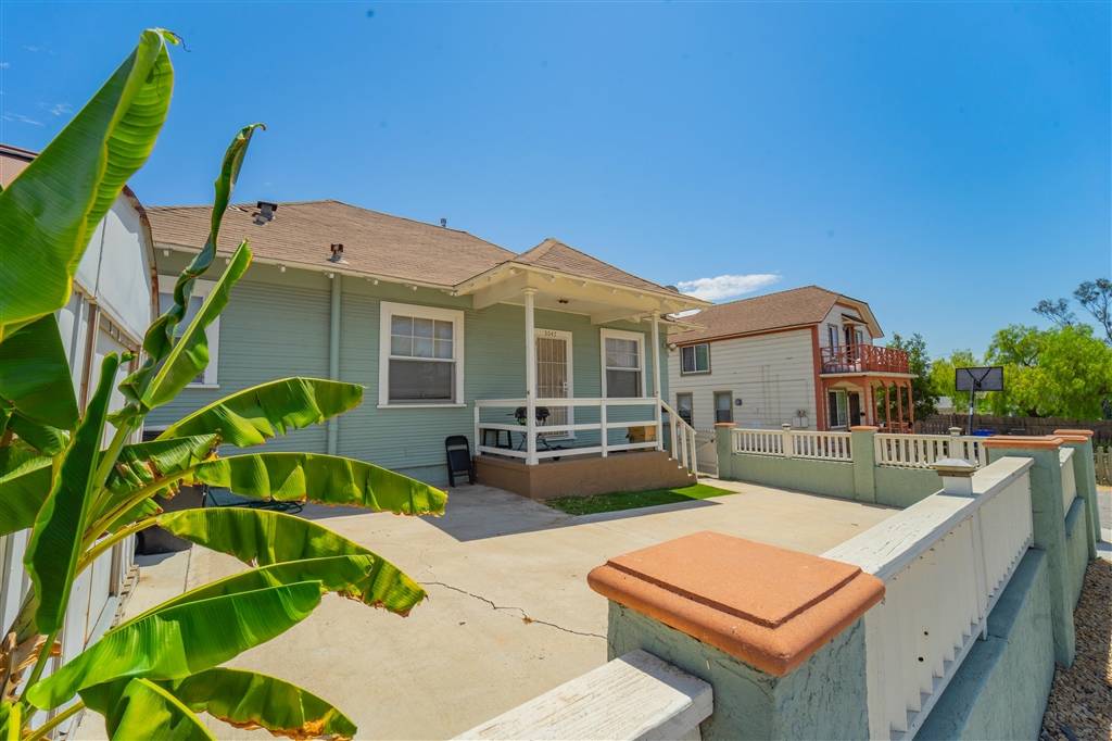 3047 44th St, San Diego, CA 92105