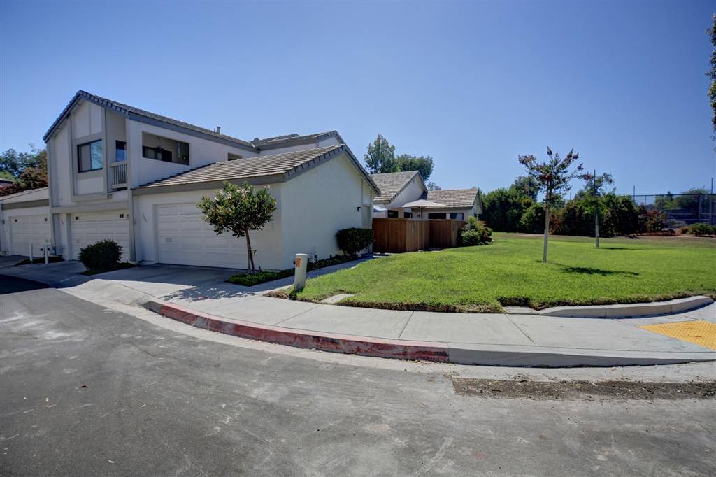 San Diego, CA 92124,5248 Quemado Ct
