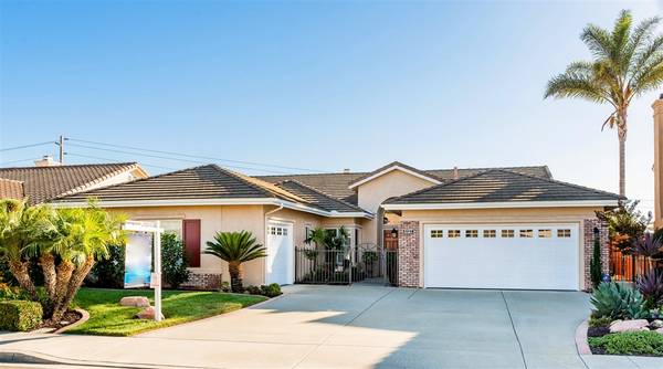 Oceanside, CA 92056,5127 Wisteria Dr