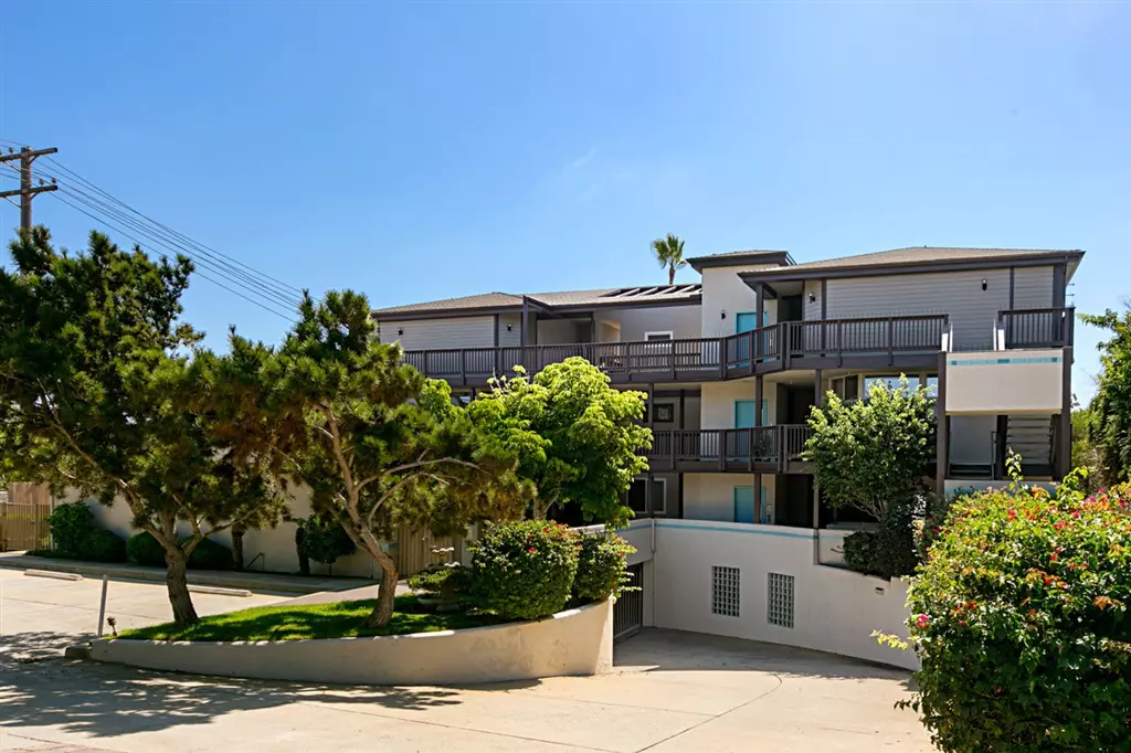 Carlsbad, CA 92008,331 Olive Ave #101