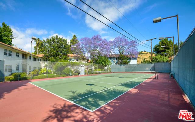 Los Angeles, CA 90016,3632 KALSMAN DR #2