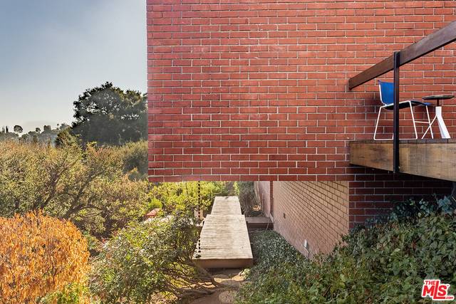 Studio City, CA 91604,11470 LAURELCREST RD