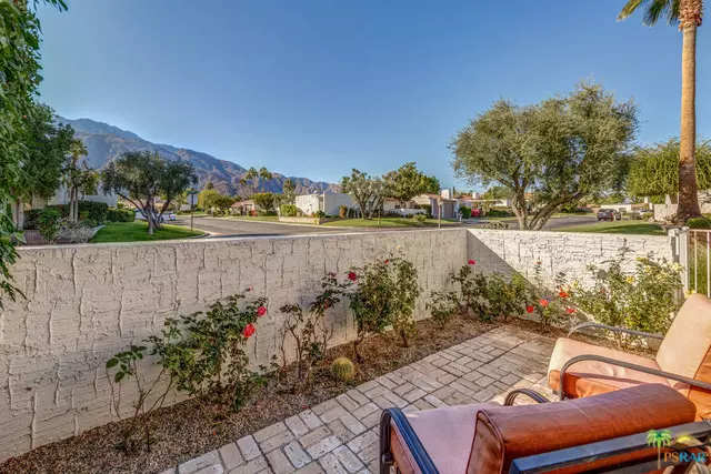 560 E SUNSHINE CIR, Palm Springs, CA 92264