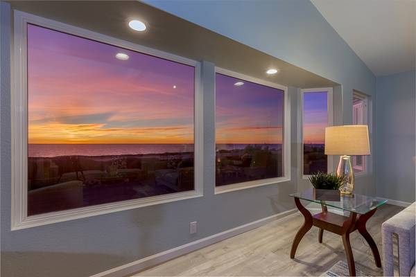 Carlsbad, CA 92011,6514 Oceanview Drive