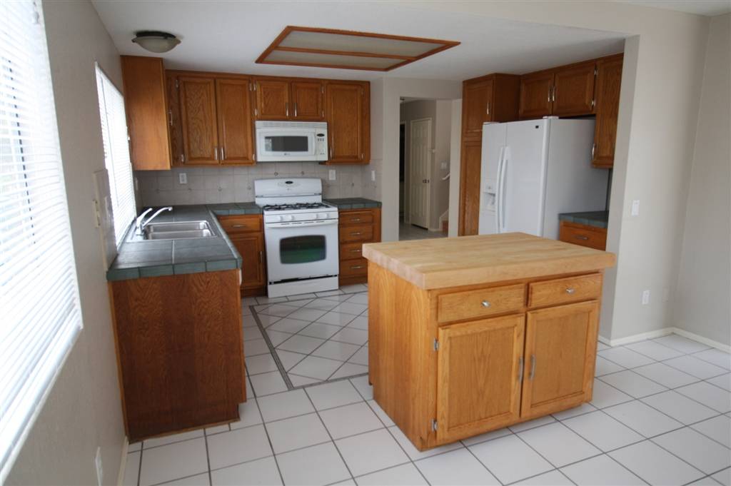 Oceanside, CA 92056,5022 Cherrywood Dr