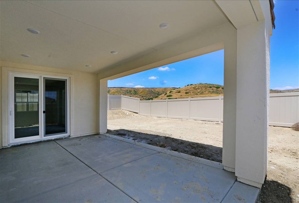 Santee, CA 92071,9061 West Bluff Place Homesite 229