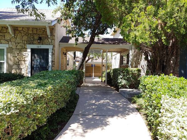 4800 Williamsburg Ln #140, La Mesa, CA 91942