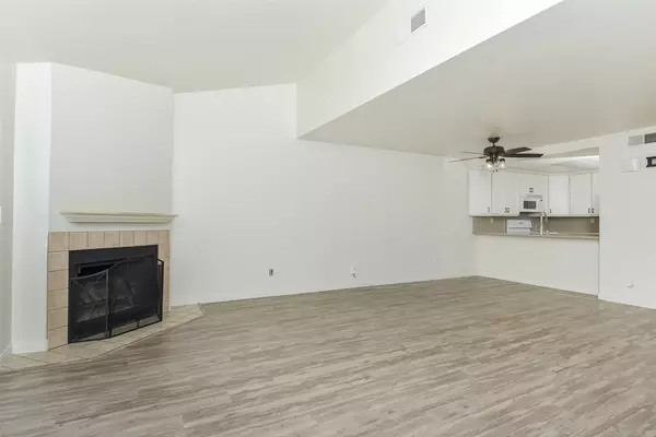 La Mesa, CA 91942,7715 Saranac Pl #6