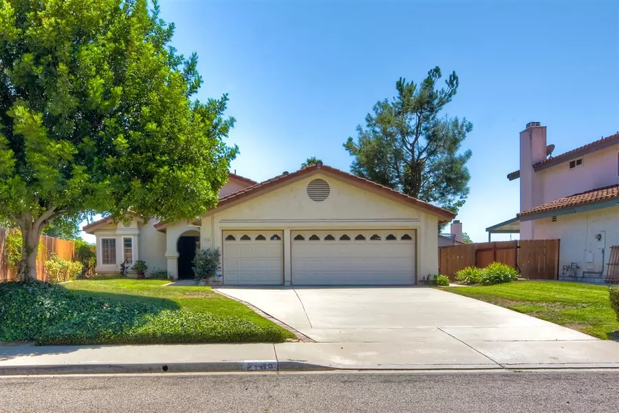 2789 Prairiestone Way, Escondido, CA 92027