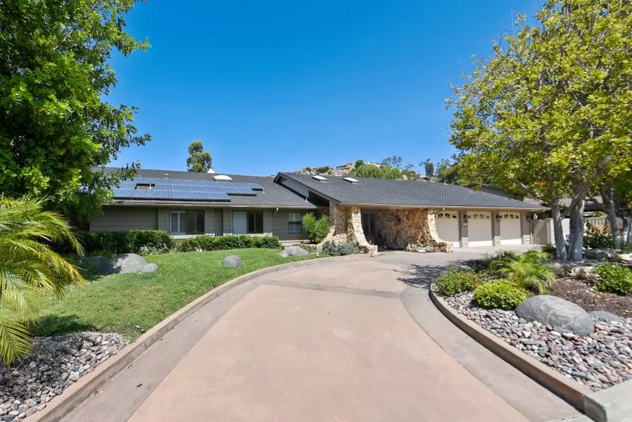 2018 Hidden Crest Dr, El Cajon, CA 92019