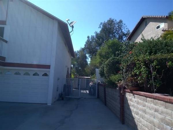 San Diego, CA 92139,7494 Gayneswood Way