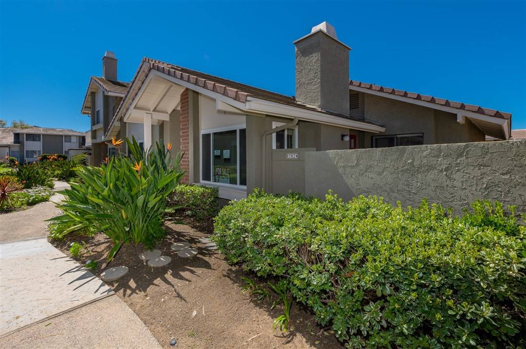 17524 Fairlie Rd, San Diego, CA 92128