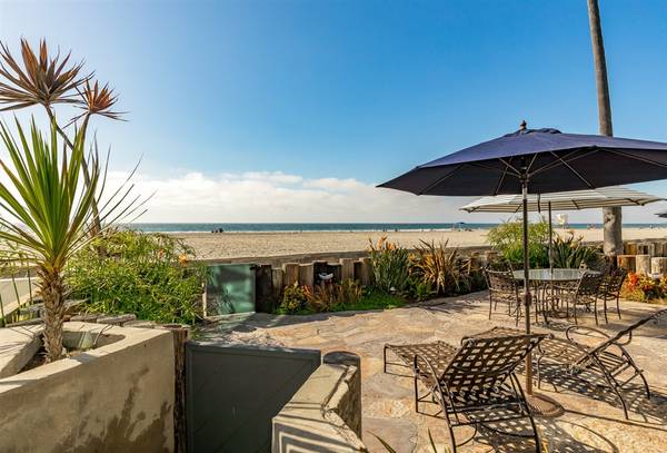 San Diego, CA 92109,2913 Ocean Front Walk