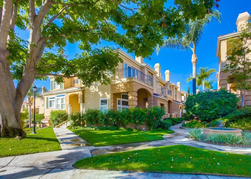 7240 Calabria Ct #B, San Diego, CA 92122