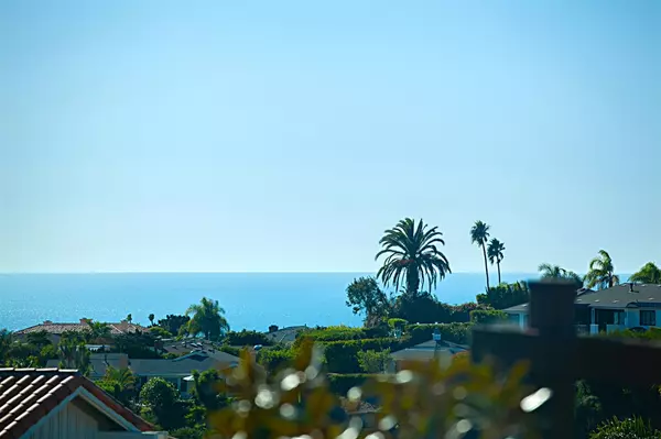 La Jolla, CA 92037,1598 Caminito Solidago