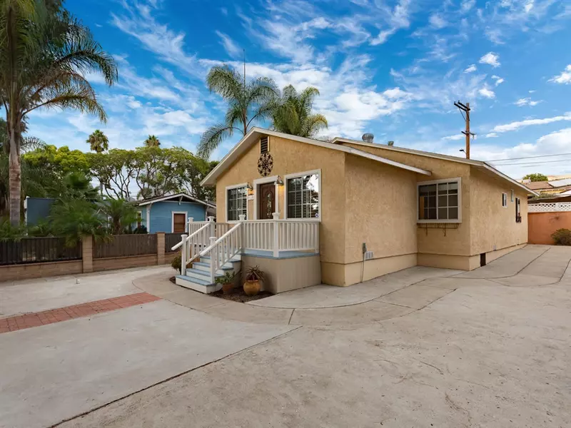 418 N Nevada St, Oceanside, CA 92054