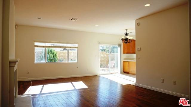 Sylmar, CA 91342,14704 SUNNY DR