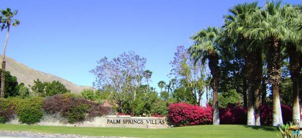 675 N LOS FELICES CIR #215, Palm Springs, CA 92262