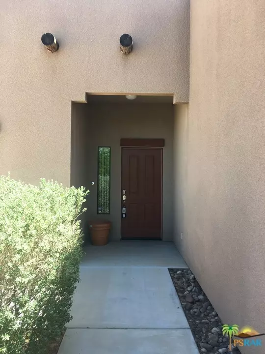 Joshua Tree, CA 92252,61549 PALM VISTA DR