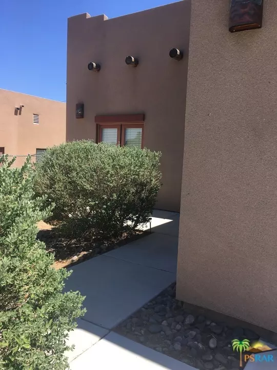 Joshua Tree, CA 92252,61549 PALM VISTA DR