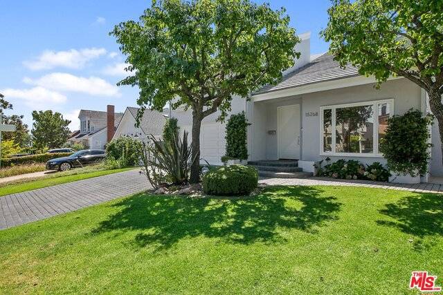 Pacific Palisades, CA 90272,15268 DE PAUW ST