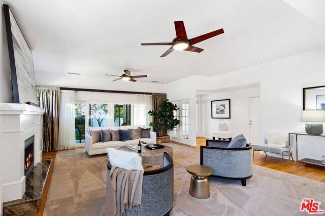 Long Beach, CA 90808,3367 ROXANNE AVE