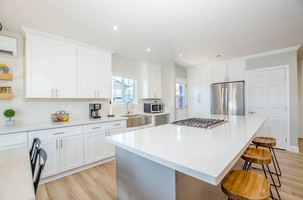 5831 Clay Ave, La Mesa, CA 91942