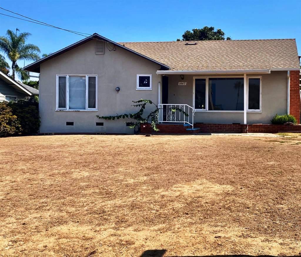1447 Summit Ave., Cardiff By The Sea, CA 92007