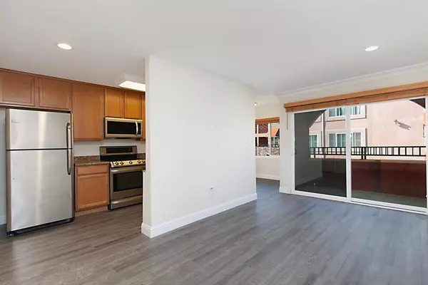 San Diego, CA 92109,840 Turquoise St #202