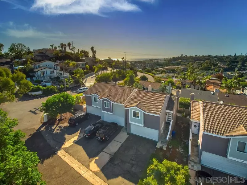 807 Highland Dr, Solana Beach, CA 92075