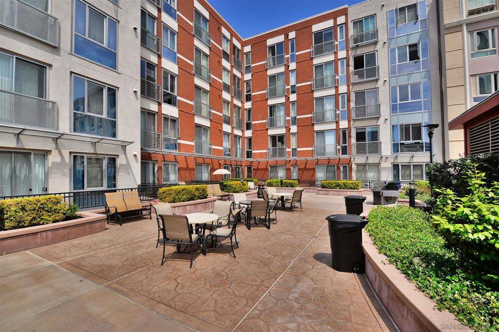 San Diego, CA 92101,450 J Street #5121