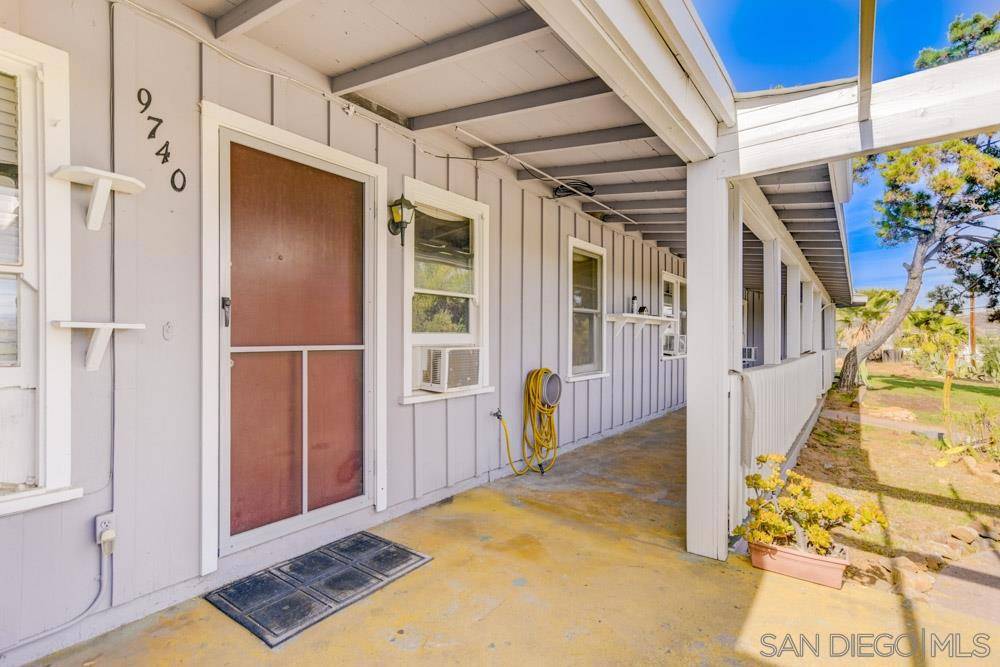Lakeside, CA 92040,9738 42 Prospect Ave.