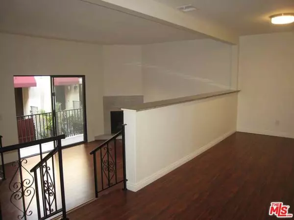 Panorama City, CA 91402,8822 WILLIS AVE #4